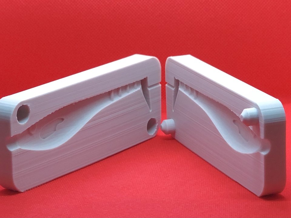 Moule pour leurre de pêche — géométrie fine pour petite série